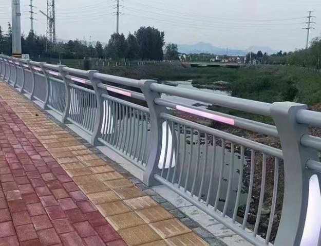 通江铝合金护栏